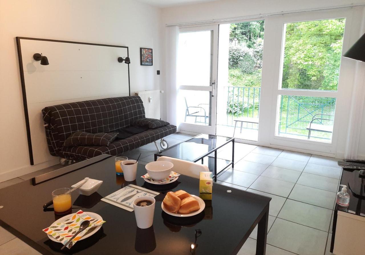 La Poterie - Appartement Avec Balcon Et Parking Prive Quimper Exterior foto